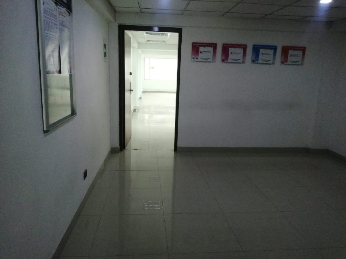 Ak 15 #106-46, Bogotá, Colombia 5